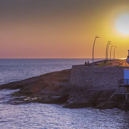 Cerise - Le Grand De La Отель