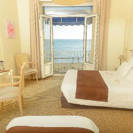 Cerise - Le Grand De La 3* Royan