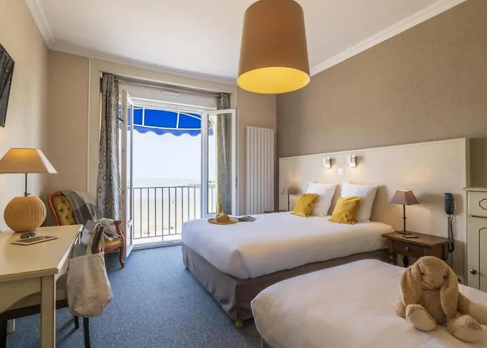 Cerise - Le Grand De La Руайян