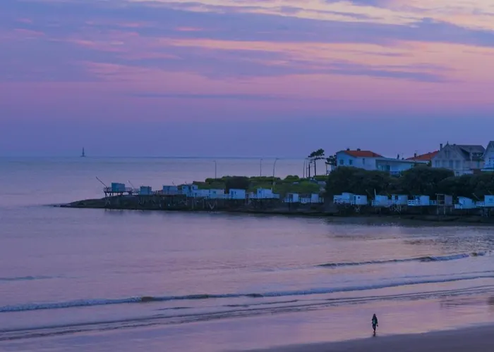 Cerise - Le Grand De La Руайян