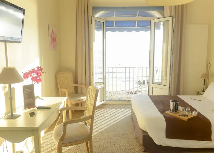 Cerise - Le Grand De La Руайян