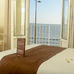 Hotel Cerise - Le Grand De La 3*