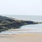 Cerise - Le Grand De La 3* Royan