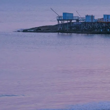 Hotel Cerise - Le Grand De La