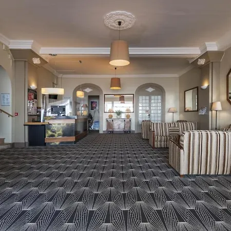 Hotel Cerise - Le Grand De La