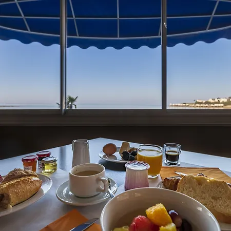 Hotel Cerise - Le Grand De La 3*