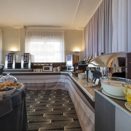 Hotel Cerise - Le Grand De La