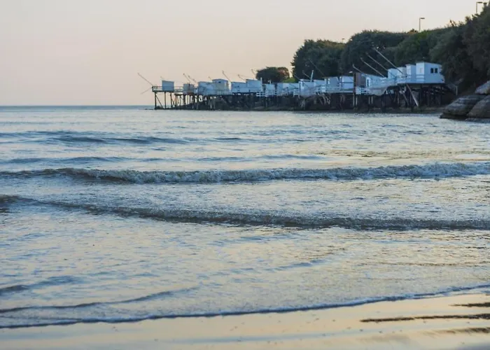 Cerise - Le Grand De La فندق 3*