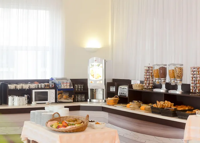 Cerise - Le Grand De La Hotel Royan