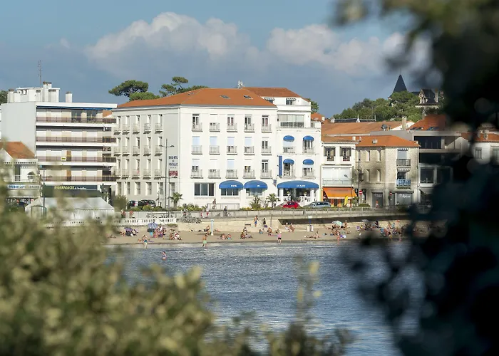 Cerise - Le Grand De La فندق 3*