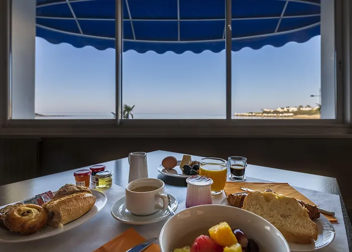 فندق Cerise - Le Grand De La 3*