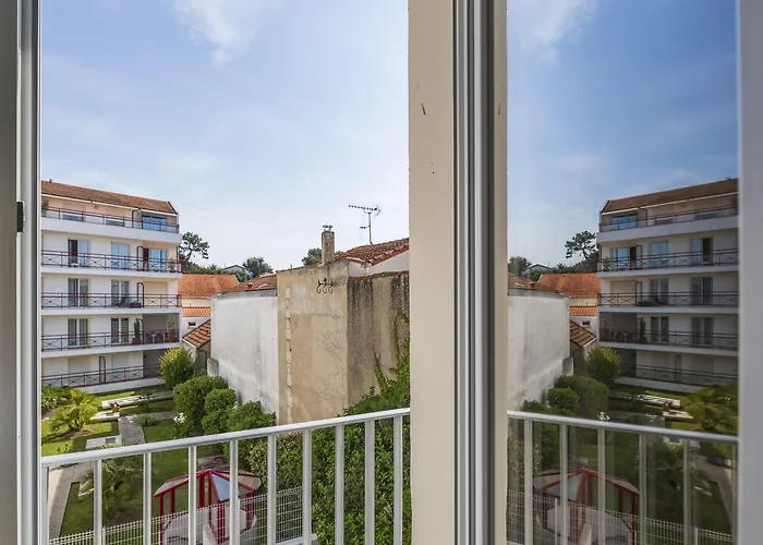 Cerise - Le Grand De La 3*