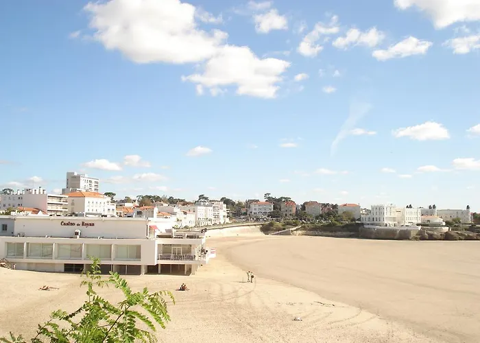 Cerise - Le Grand De La رويا